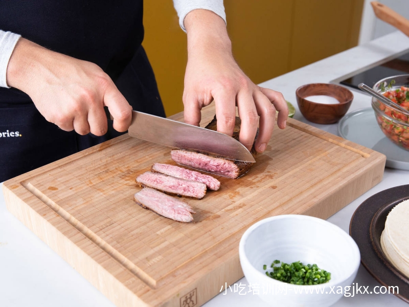 墨西哥鸡肉牛排卷饼【制作方式】